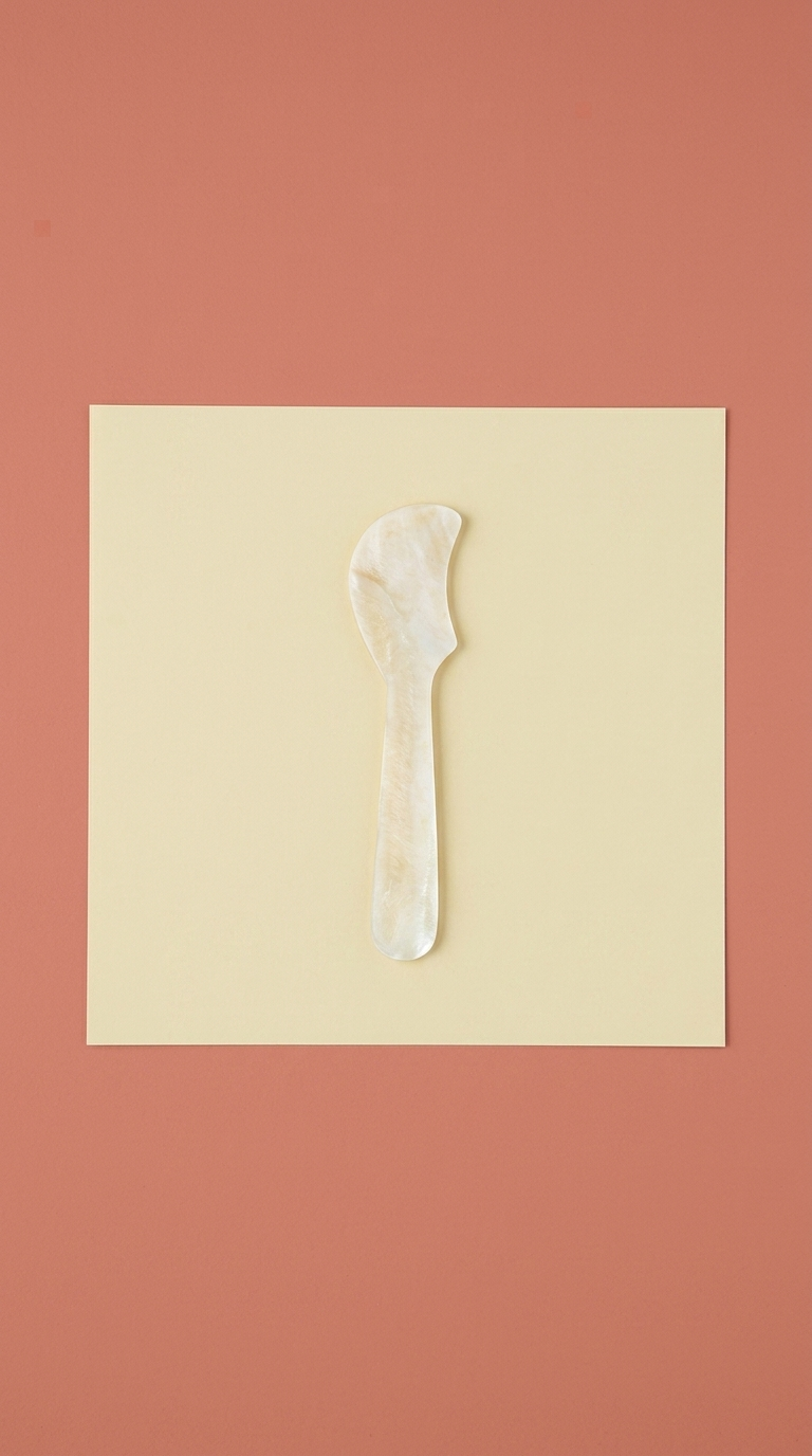 Jorr Spreader in Mother of Pearl